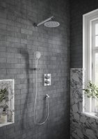 Villeroy & Boch Round Complete Shower Set - Chrome