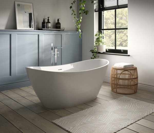 The White Space Sulis 1800 x 780mm Freestanding Bath